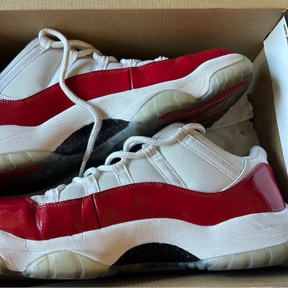 Nike Air Jordan 11 Retro Low Cherry 2016 Size 13 Men’s White Red 528895-102 OG - Picture 9 of 12